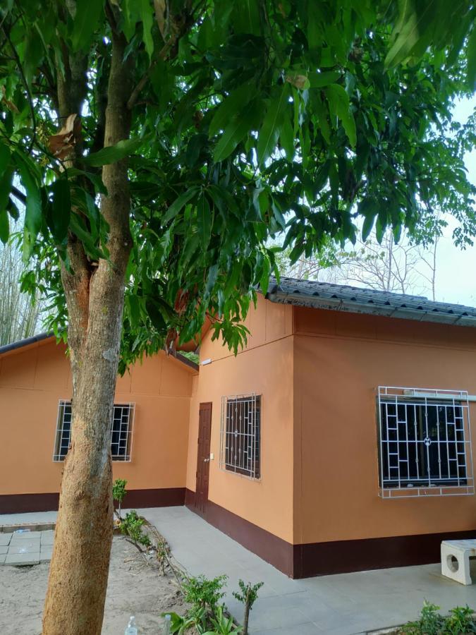 Home Stay Stc Bed And Breakfast Udon Thani Exterior foto