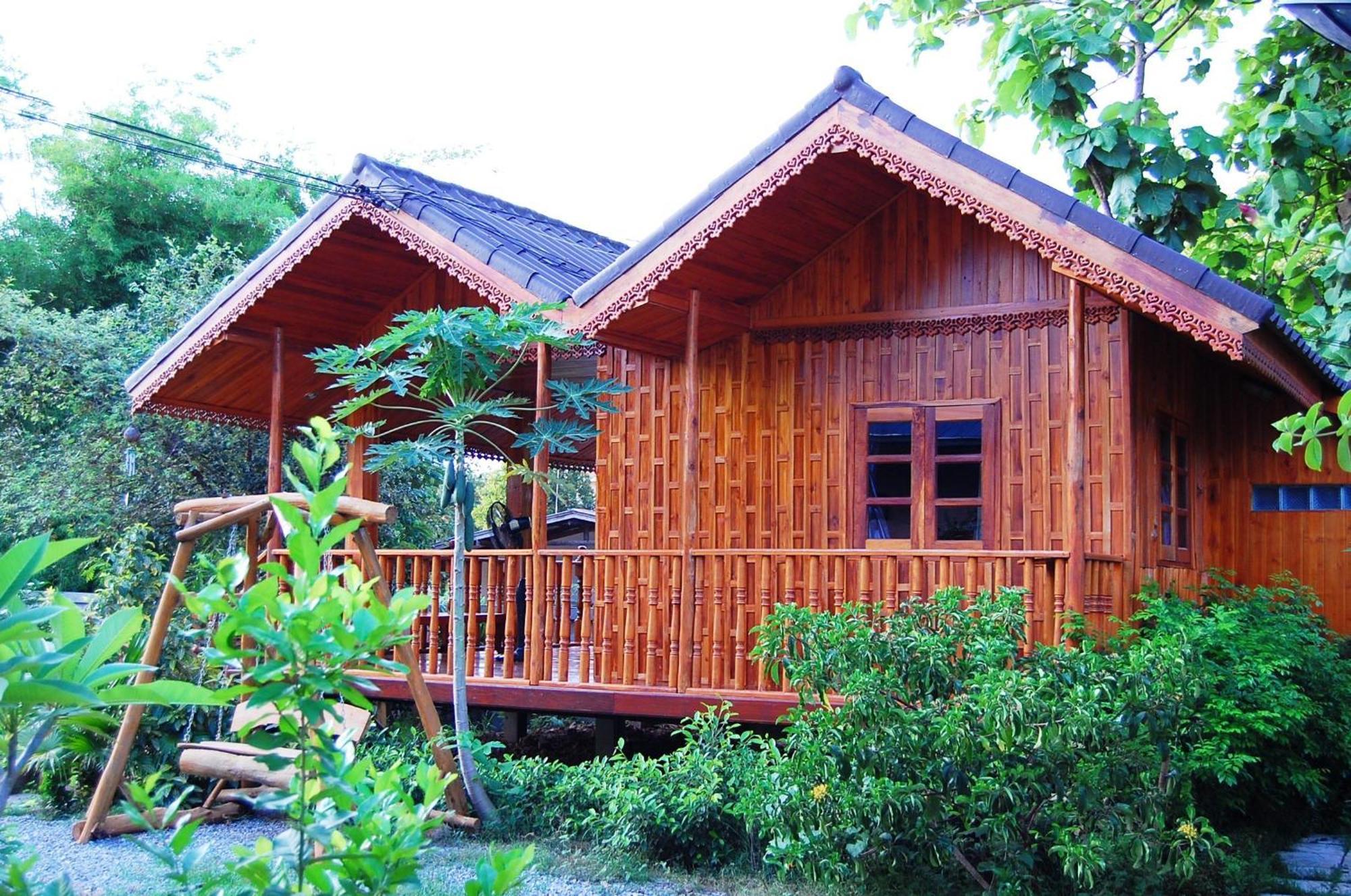 Home Stay Stc Bed And Breakfast Udon Thani Exterior foto