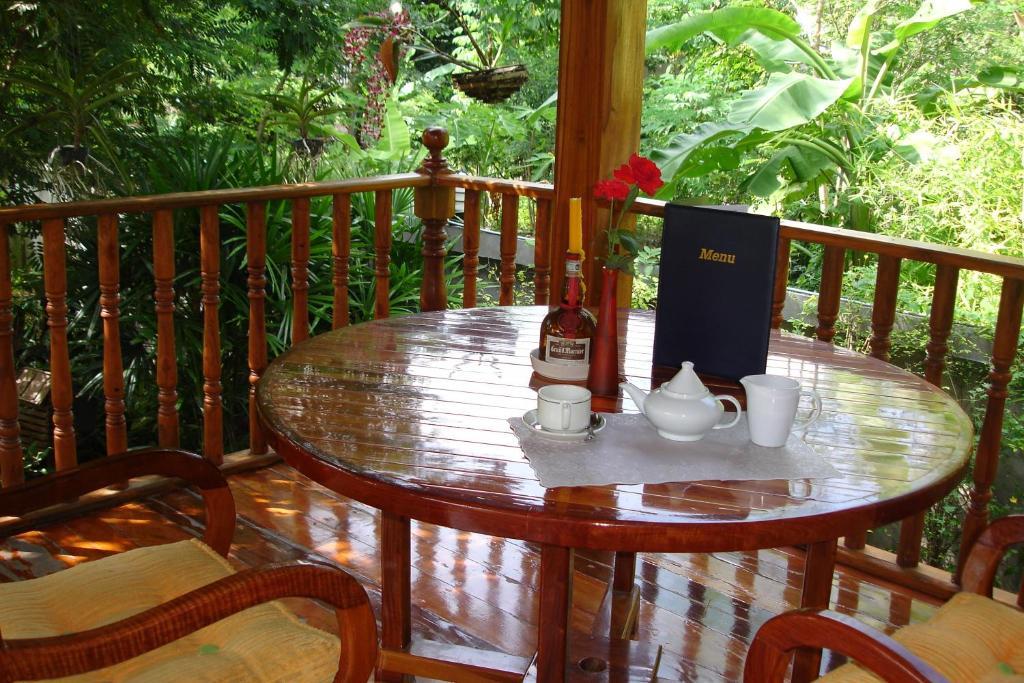 Home Stay Stc Bed And Breakfast Udon Thani Habitación foto