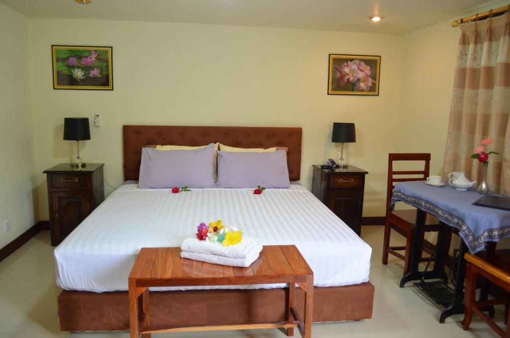 Home Stay Stc Bed And Breakfast Udon Thani Habitación foto